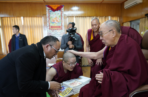 達賴喇嘛尊者談學習《攝類學》與《量論》的利益